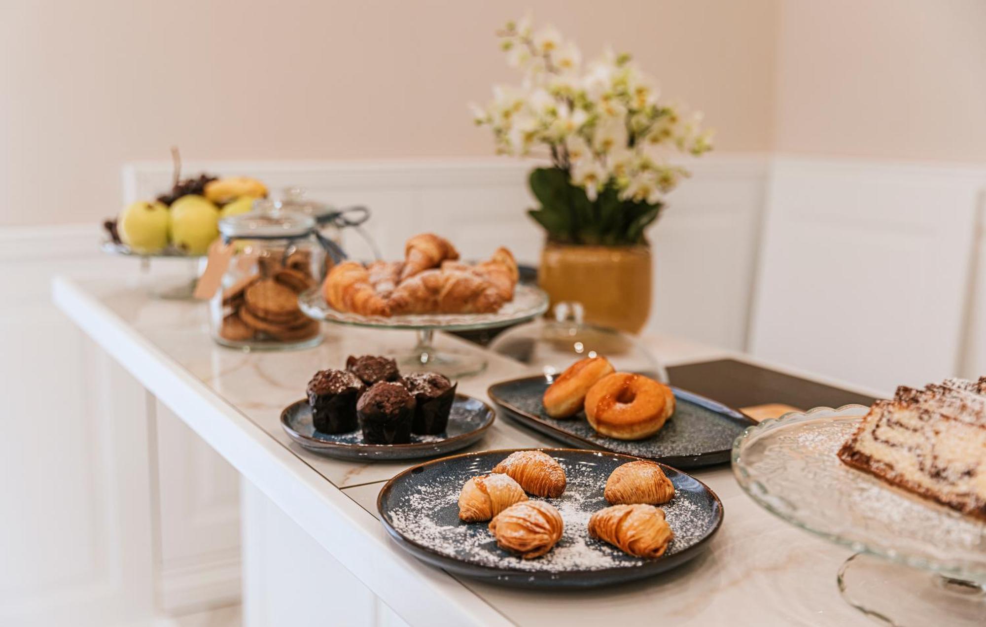 Gentile Suite & Spa Vomero Napoli Ngoại thất bức ảnh