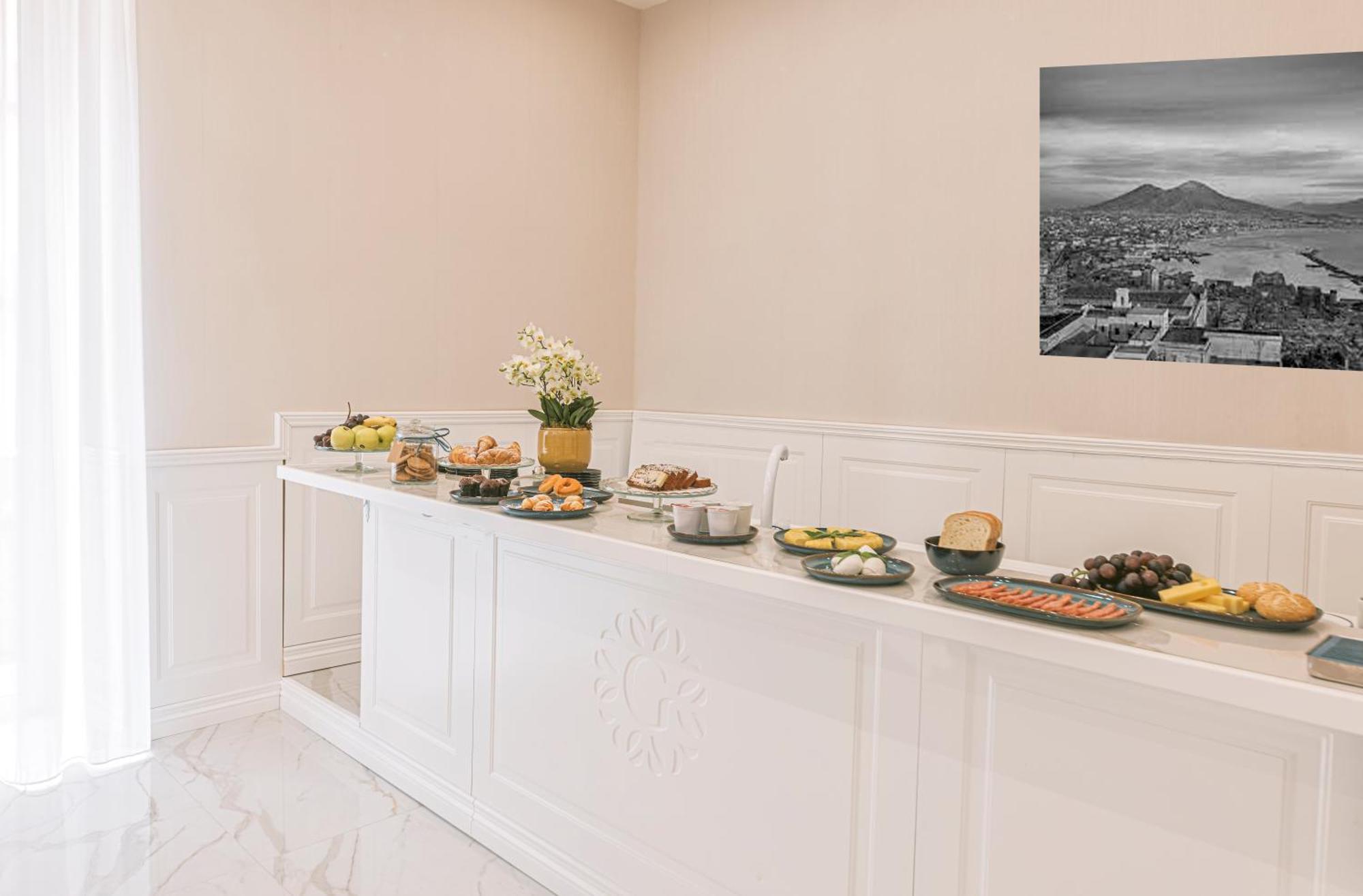 Gentile Suite & Spa Vomero Napoli Ngoại thất bức ảnh